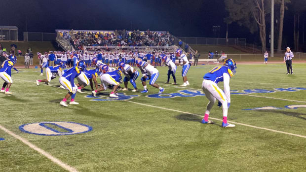 Scott Central beat Velma Jackson 33-20 Thursday night to clinch Region 6-2A and finish the regular season with a perfect 10-0 record. (Photo by Tyler Cleveland)