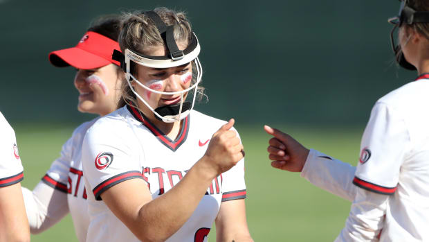 First-year school Owyee defeats Eagle to win first Class 5A District III softball title MAIN