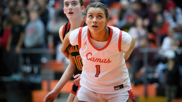 2022-23 Washington girls basketball: Kamiakin at Camas in Class 4A regionals at Battle Ground High School MAIN