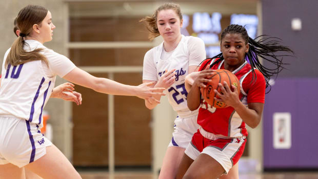 2022-23 Washington girls basketball: Stanwood at Lake Washington in Class 3A regionals in Kirkland MAIN
