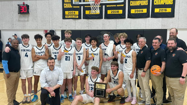 Pleasant Valley boys hoop team title photo after NS title by Justin Couchot