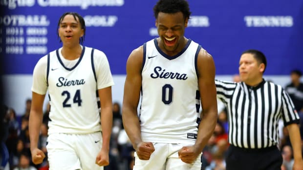 Bronny James powers Sierra Canyon past Jesuit in first round of Les Schwab  Invitational - Sports Illustrated High School News, Analysis and More