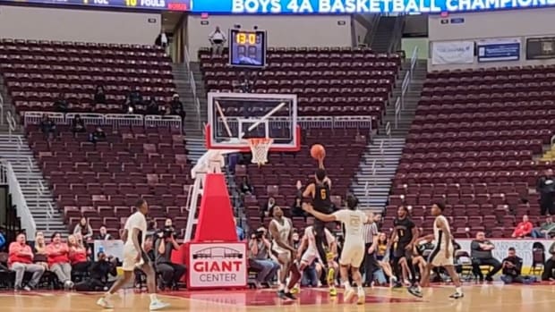 Lincoln Park's Meleek Thomas goes up for the game-winning shot in the PIAA Class 4A state championship game on March 23, 2023.