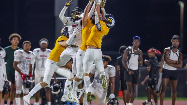 Liberty North defeated Lee's Summit North 17-7 on August 26, 2022 in a matchup between these two Missouri teams.