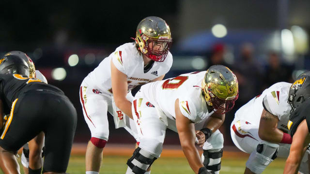 Sophomore quarterback Dominic Campanile threw two touchdown passes to lead No. 20 Bergen Catholic (N.J.) to a convincing 28-7 victory over No. 12 Saguaro on August 2, 2022.