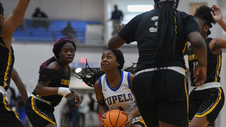 Led by Carleigh Andrews and 6-foot-3 7th grader Kelsi Andrews, Holmes  County cruises into Mississippi 5A girls basketball title game (photos) -  Sports Illustrated High School News, Analysis and More