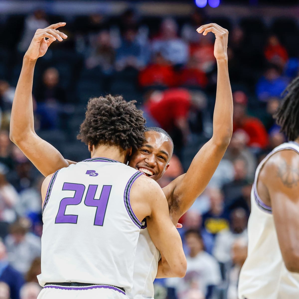 Ben Davis finishes off undefeated season with Indiana Class 4A basketball  championship - Sports Illustrated High School News, Analysis and More