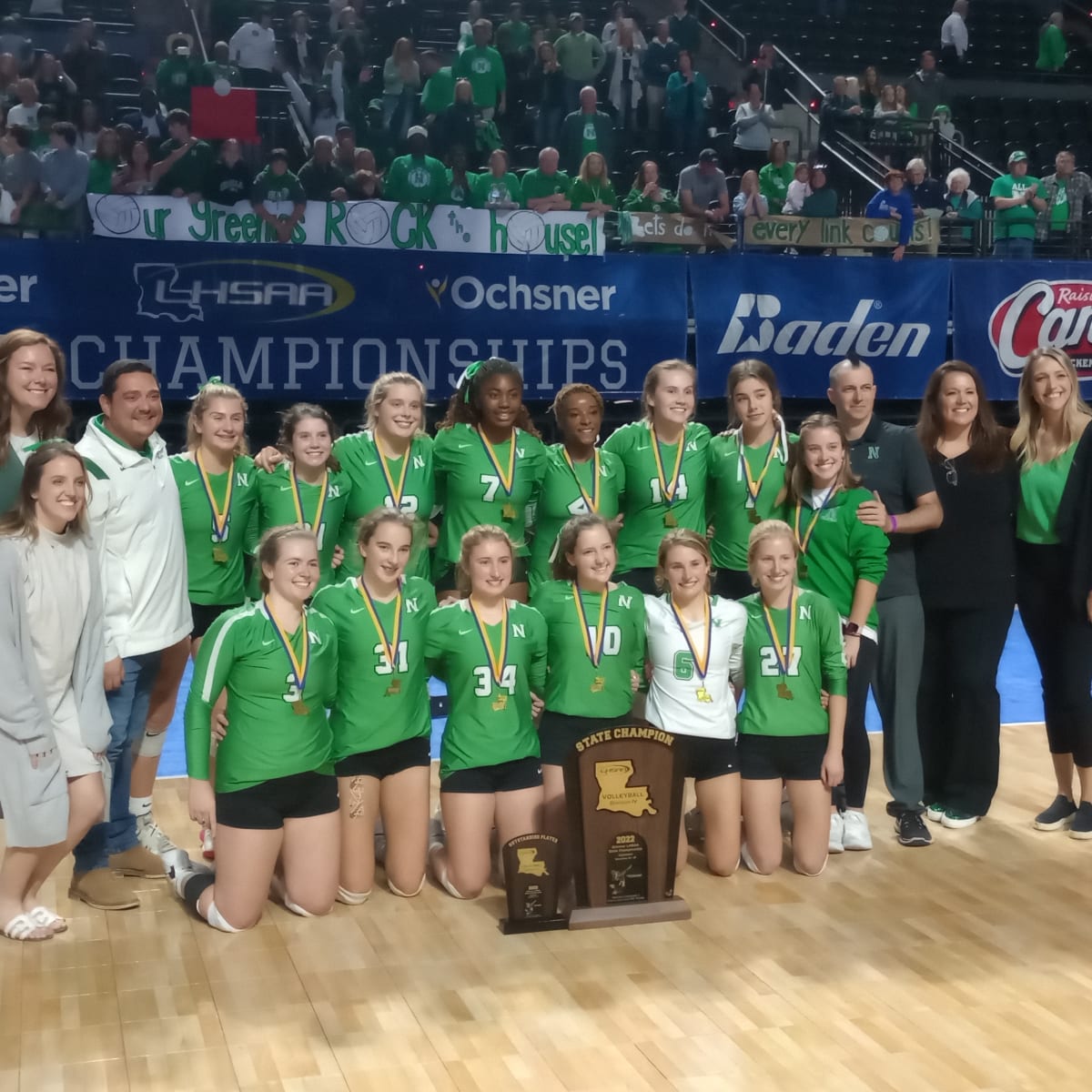 Newman claims first volleyball title since 2013 with three-set win for Division IV crown