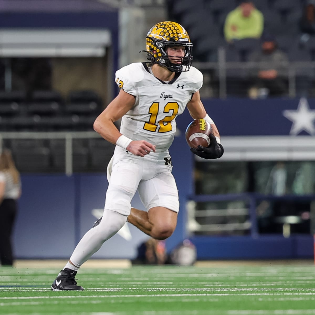 Malakoff holds off Franklin: Live score, updates of Texas high school  football championship (12/14/2023) - Sports Illustrated High School News,  Analysis and More