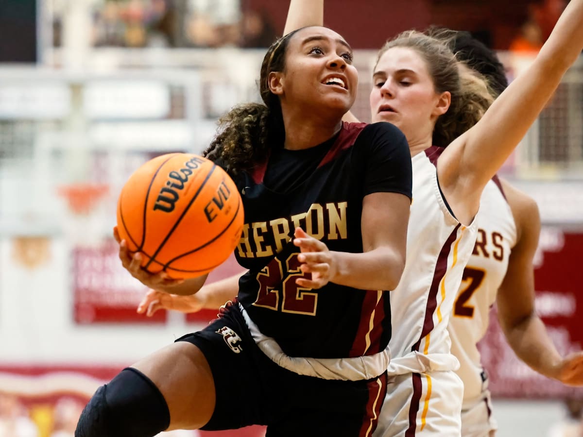 Basketball Teams Come Up Big Tuesday - Holy Innocents' Episcopal
