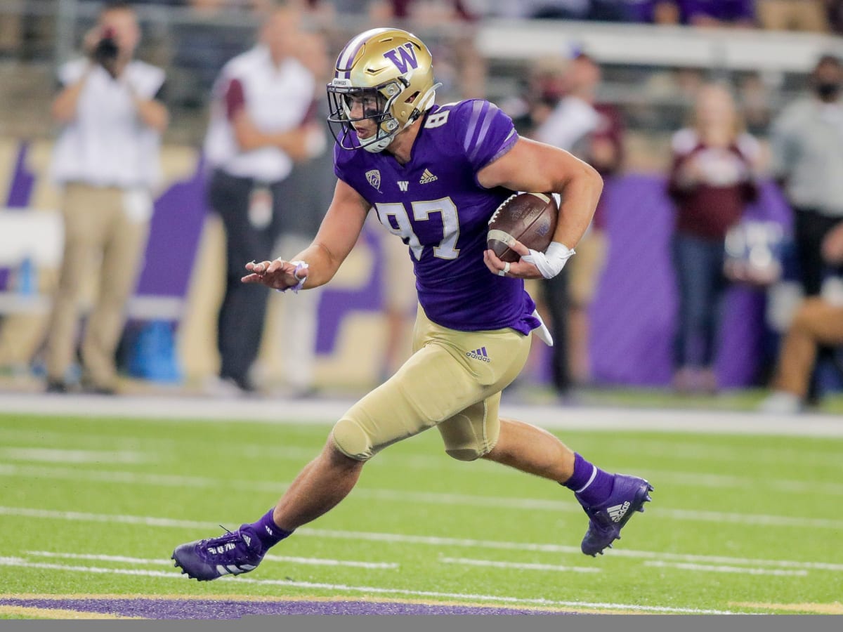 UW tight end Cade Otton taken by Tampa Bay Buccaneers in fourth round of 2022  NFL draft