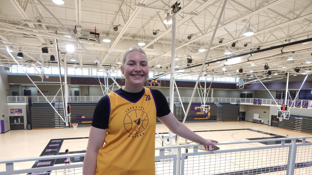 Undefeated Johnston looking for spot in history books at Iowa girls basketball state tournament