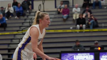 Lumpkin girls return to dominate form with 25-point playoff win