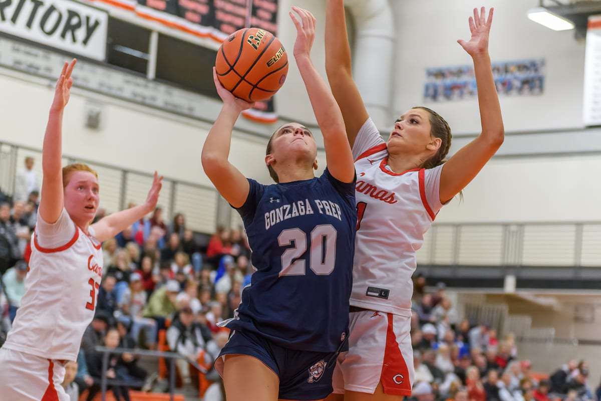 Camas Papermakers Secure Victory with 53-31 Win Over Gonzaga Prep in Class 4A Girls Basketball Regional Action