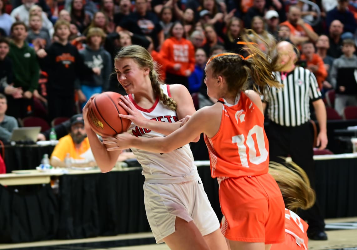 Solon Wins 4th Girls Basketball State Title in Emotional Final Victory