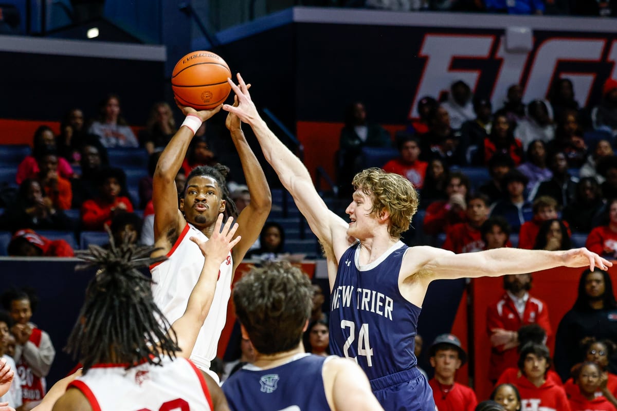 Homewood-Flossmoor Edges New Trier in 4A Semifinals Dramatic Win