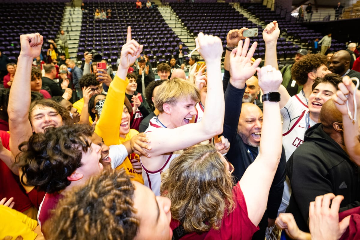 Watch: Central Catholic celebrates after winning 2024 Oregon (OSAA) 6A boys basketball title
