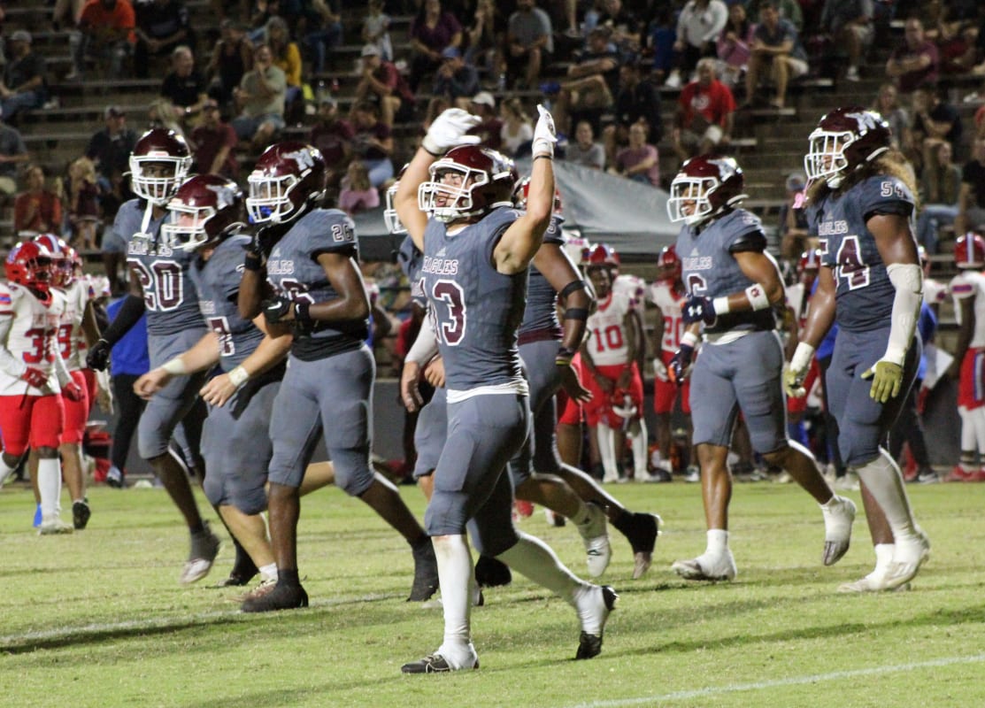 Niceville Eagles Announce 2024 Football Schedule: Matches Against Lincoln, South Sumter, and Rival Navarre
