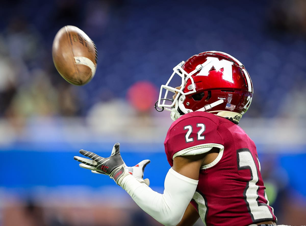 Muskegon downs De La Salle in MHSAA Division 2 championship with epic third quarter