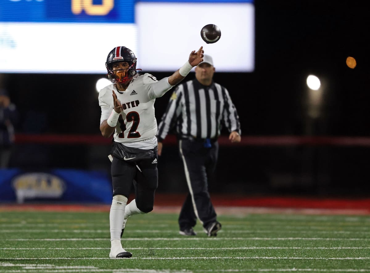 Imhotep Charter vs. Peters Township: Live updates from Pennsylvania 5A high school football championship
