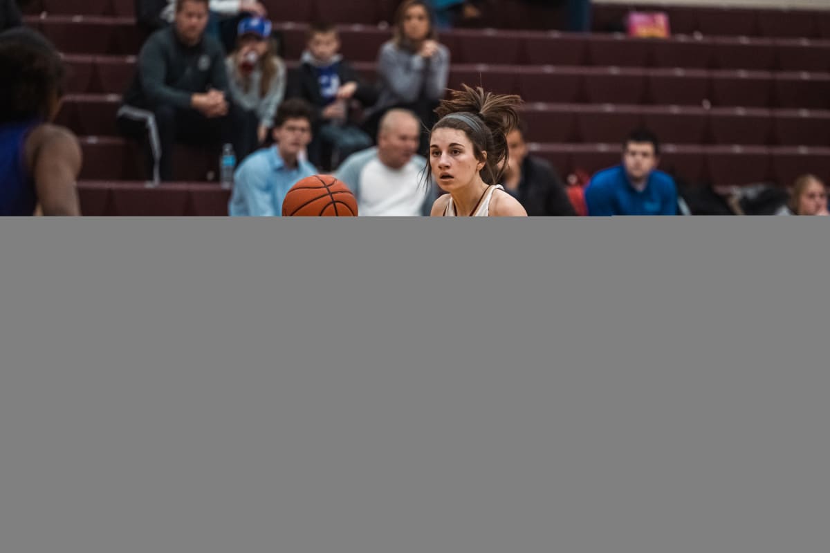 Sophie Ziel scores 20 points to lead Bishop Watterson to 46-36 victory over St. Francis DeSales