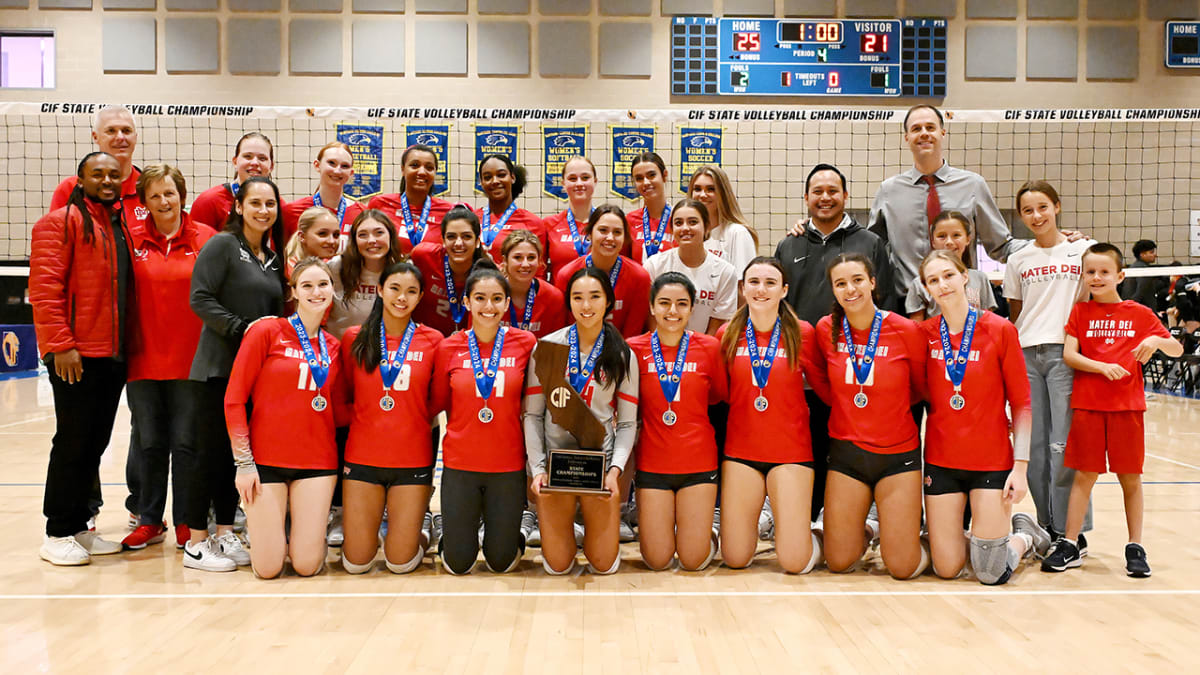 Look: Mater Dei defeats Archbishop Mitty to win CIF State Open Division girls volleyball title