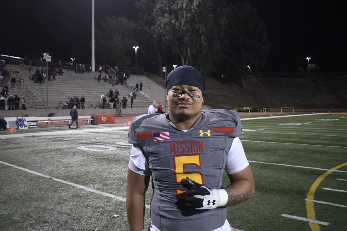 Look: Mission Viejo running back Hinesward Lilomaiava discusses Southern California regional bowl win over Granite Hills