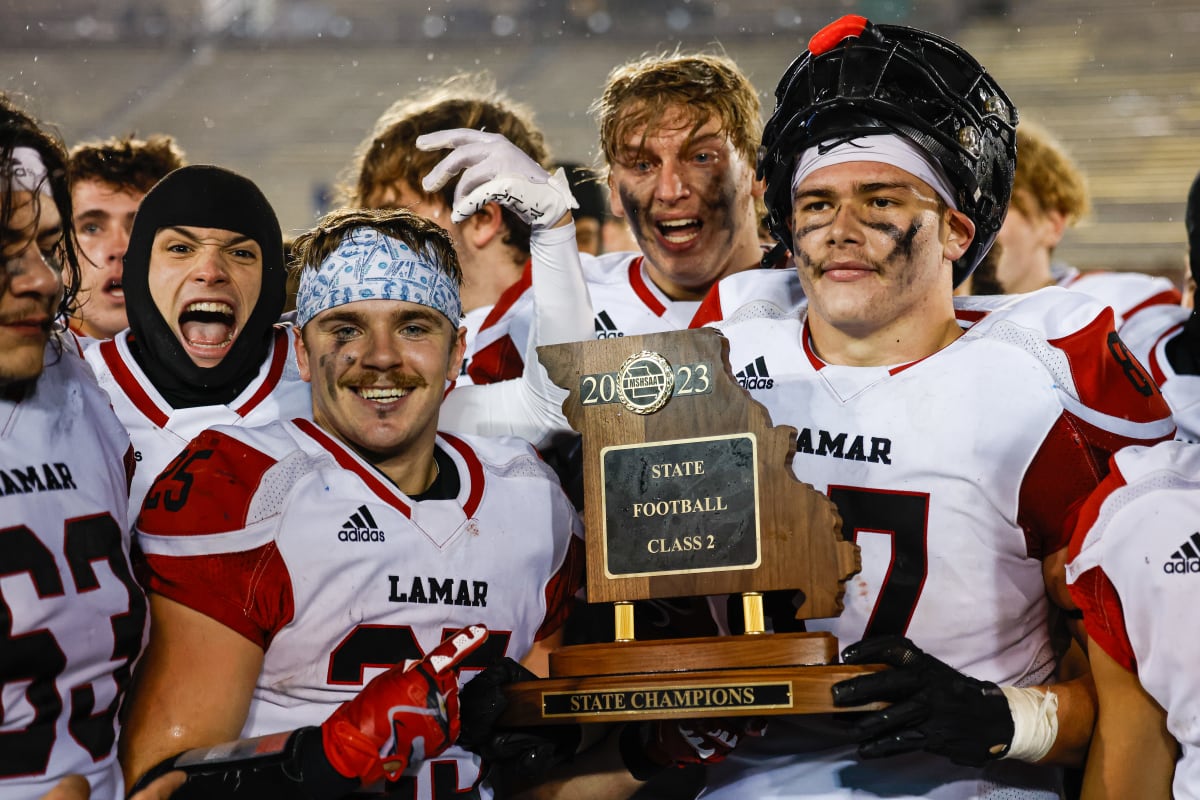 Lamar Stages Epic Comeback to Win Missouri Class 2 Football Championship in Overtime