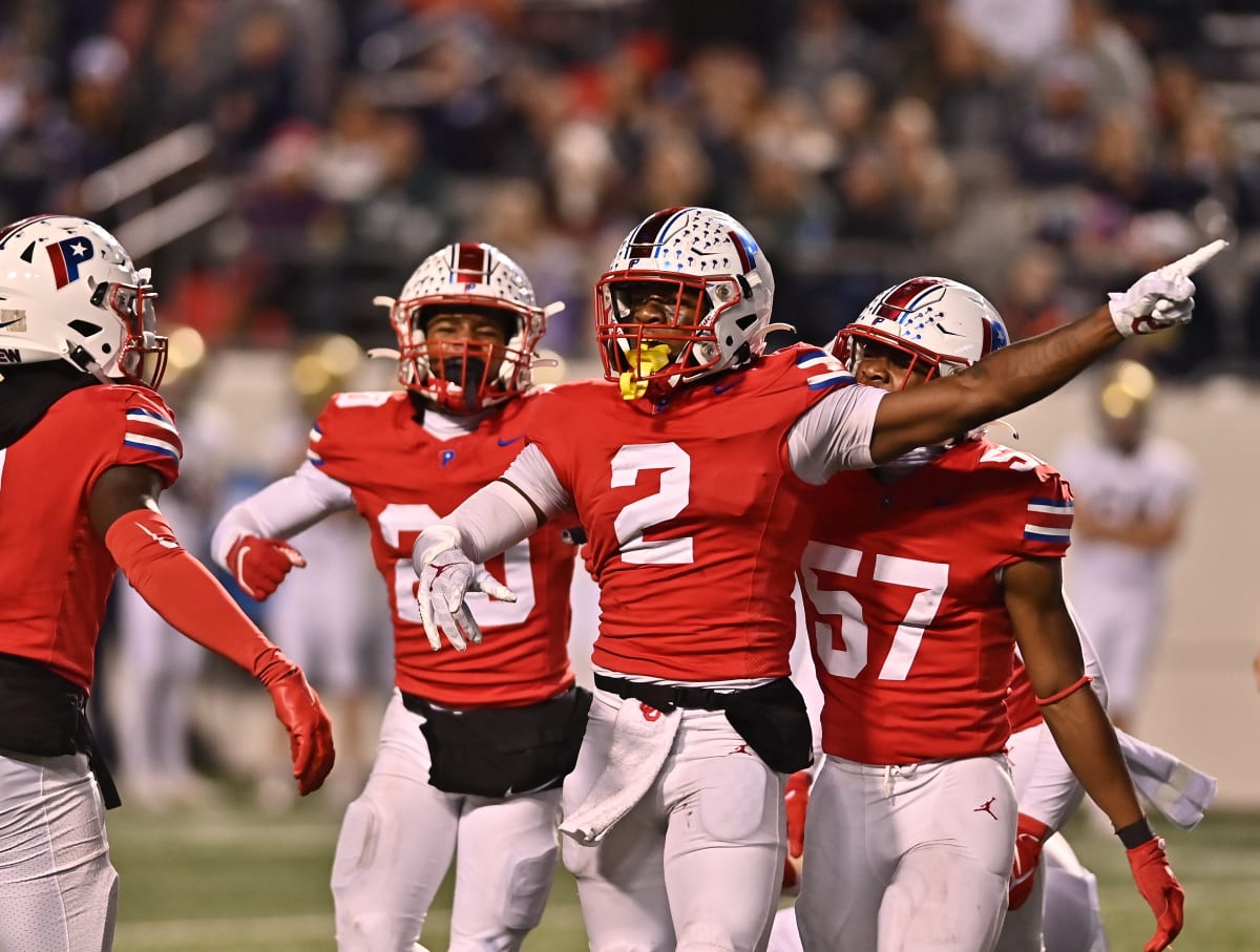 Little Rock Parkview Patriots Crush Shiloh Christian 55-12 in 5A State Final