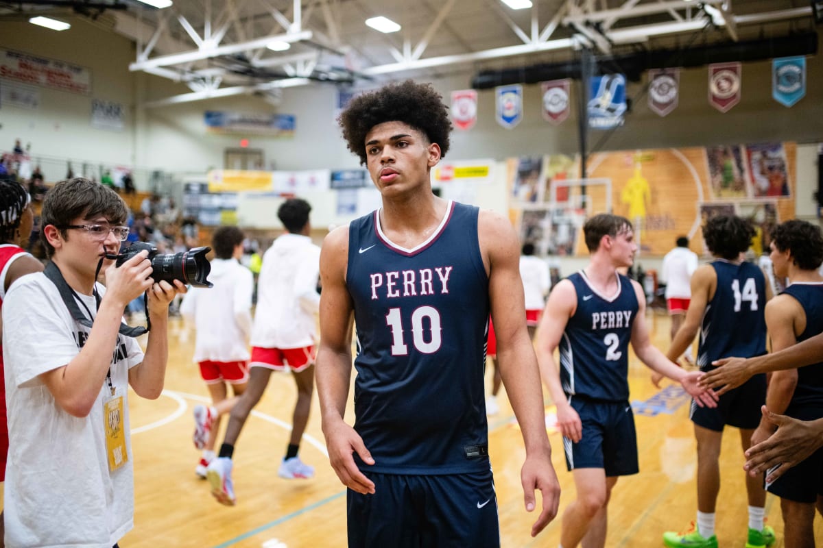 Watch: Koa Peat, Perry fight off Jesuit in Les Schwab Invitational first round (video highlights)