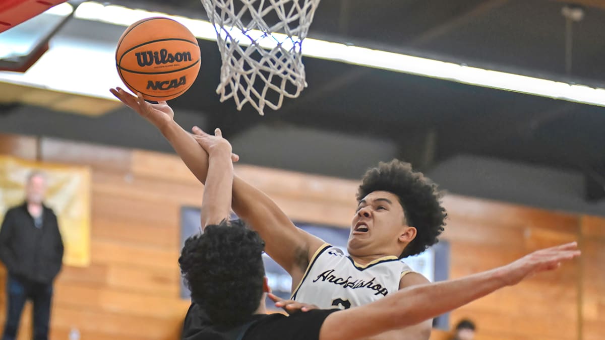 Look: Archbishop Mitty edges Montgomery in quarterfinals of Torrey Pines Holiday Classic