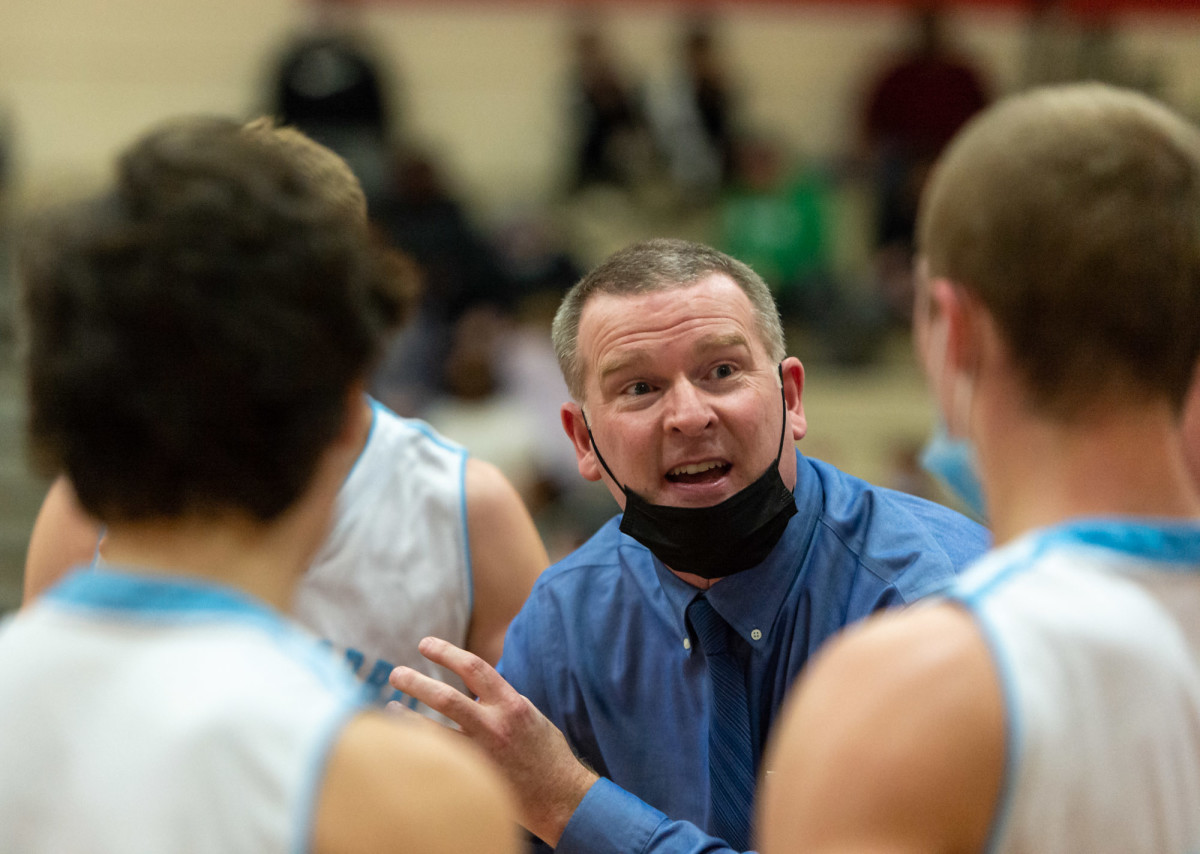 Mark Morris assistant coach Steve Kloke talks to his team during a timeout in a Lower Columbia College's Martin Luther King Jr. Tribute game on Monday, Jan. 17, 2022, at Myklebust Gymnasium in Longview. Tumwater won 64-52 over Mark Morris. (Joshua Hart/For ScorebookLive)