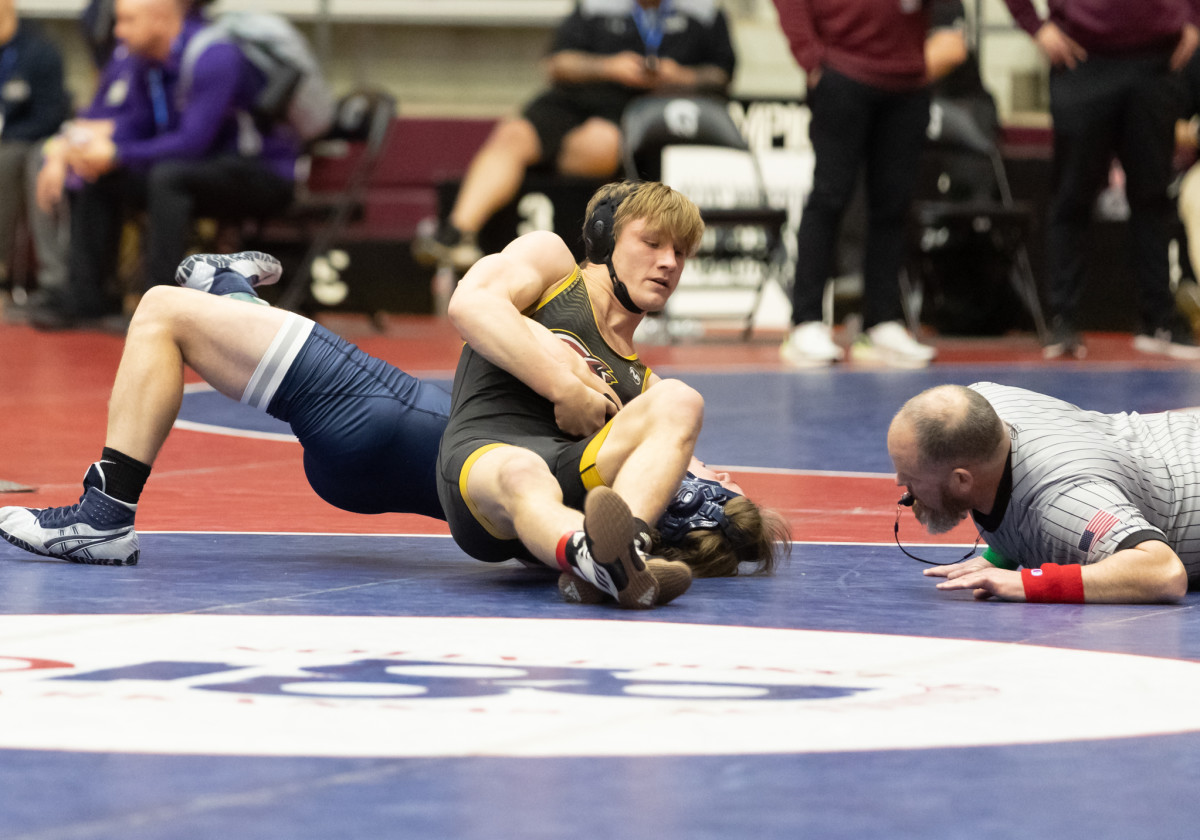 Day-1-wrestling-State-finals-Gallery1285