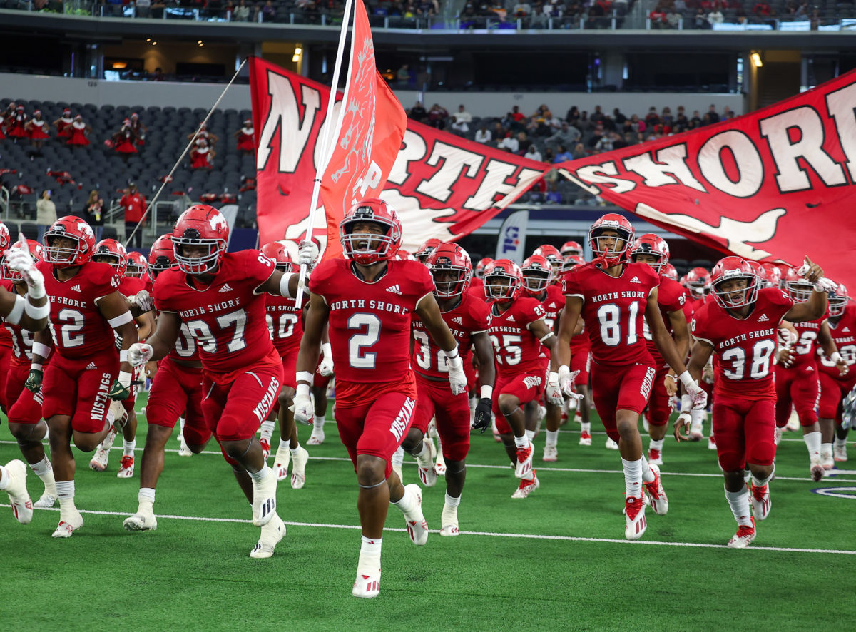 North Shore defeated Duncanville 17-10 in the Class 6A DI Texas state championship game on December 18, 2021.
