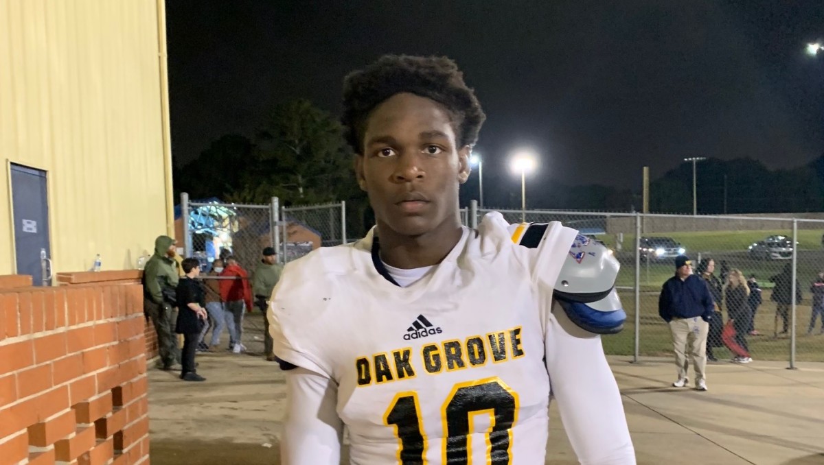 Oak Grove two-way star Jaylon Aborom caught a couple of touchdown passes and logged an interception on defense to help the Warriors get past Pearl Friday night. (Photo by Brandon Shields)