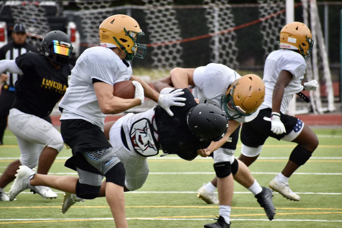 2021-07-16 at 4.52.25 PMtumwater-team-camp-football 37