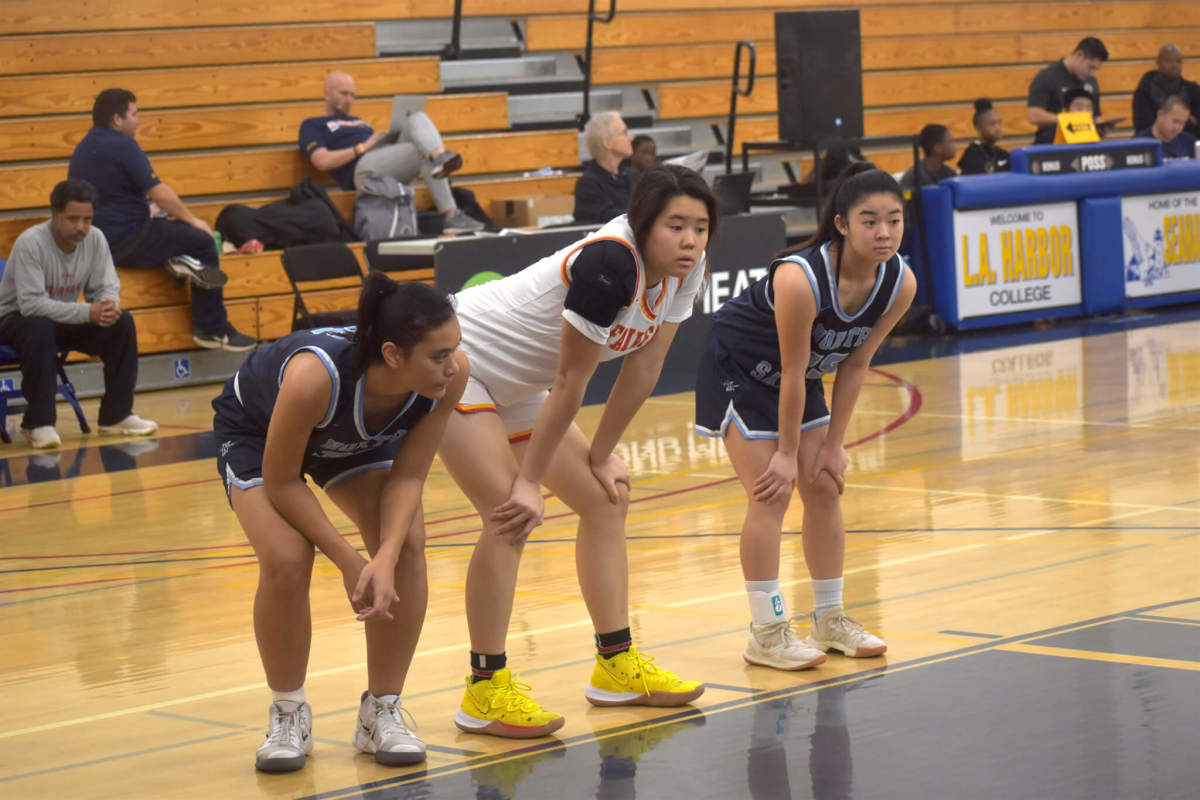 North-Torrance-vs.-Fairfax-girls-basketball4