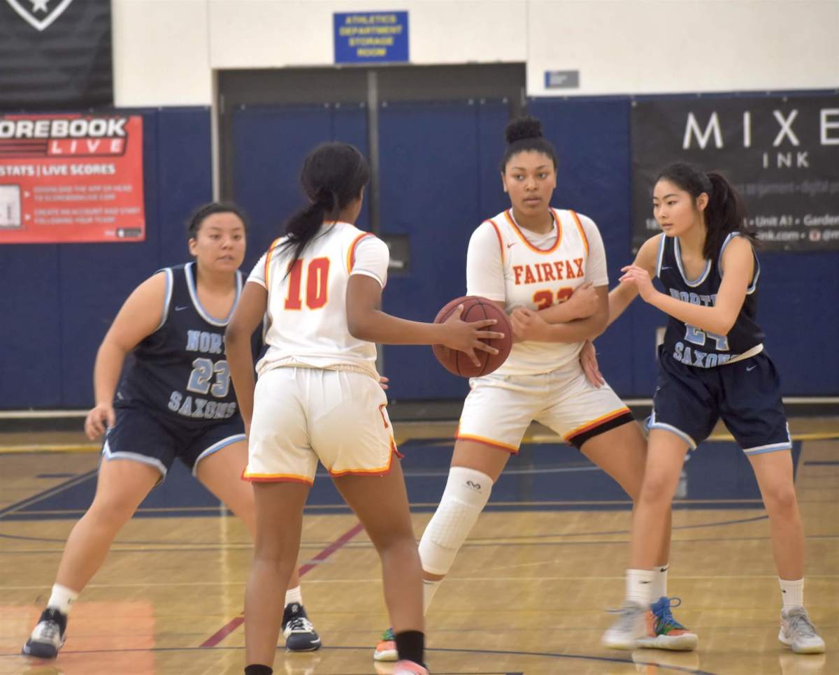 North-Torrance-vs.-Fairfax-girls-basketball15