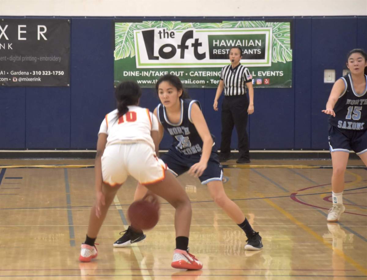 North-Torrance-vs.-Fairfax-girls-basketball20