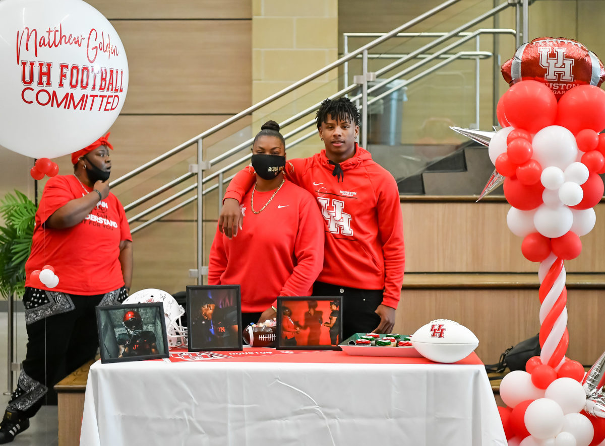 klein-cain-texas-national-football-signing-day00002