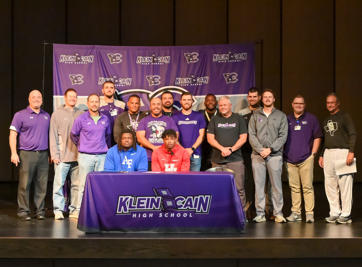 klein-cain-texas-national-football-signing-day00028