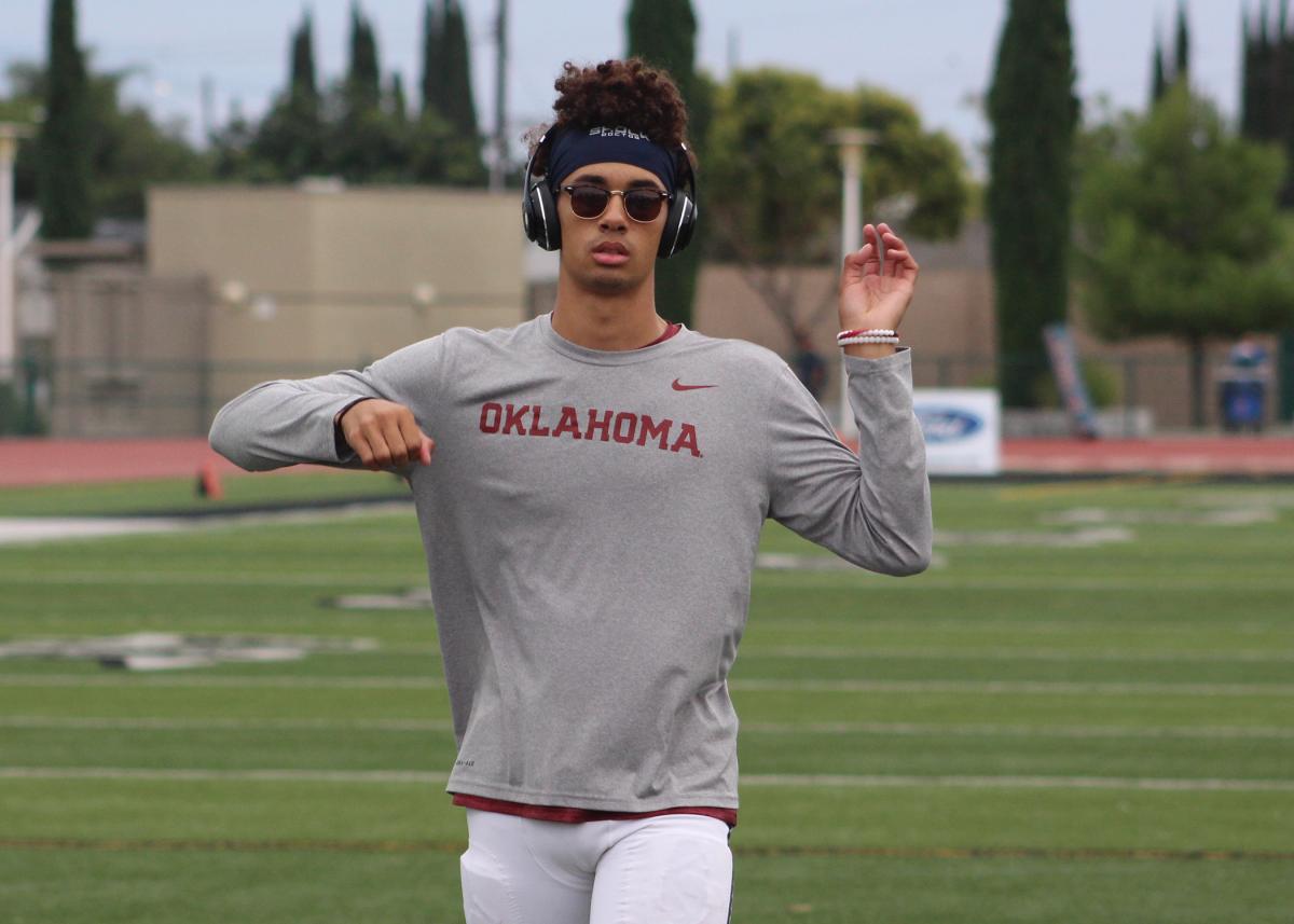 Los Alamitos quarterback Malachi Nelson flipped from Oklahoma to USC, following head coach Lincoln Riley. (Photo by Connor Morrissette)