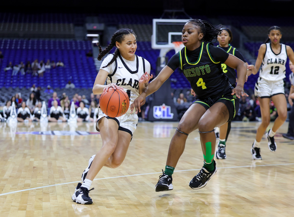 UIL 6A Girls Basketball Semifinal March 4, 2022. DeSoto vs Northside Clark. Photo-Tommy Hays41