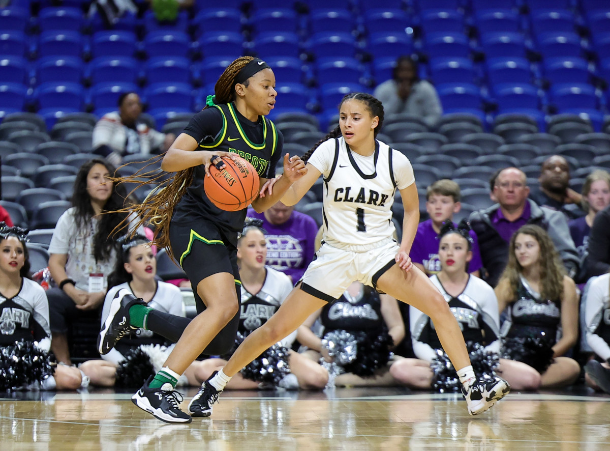 UIL 6A Girls Basketball Semifinal March 4, 2022. DeSoto vs Northside Clark. Photo-Tommy Hays43