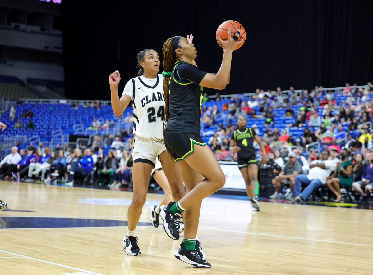 UIL 6A Girls Basketball Semifinal March 4, 2022. DeSoto vs Northside Clark. Photo-Tommy Hays56