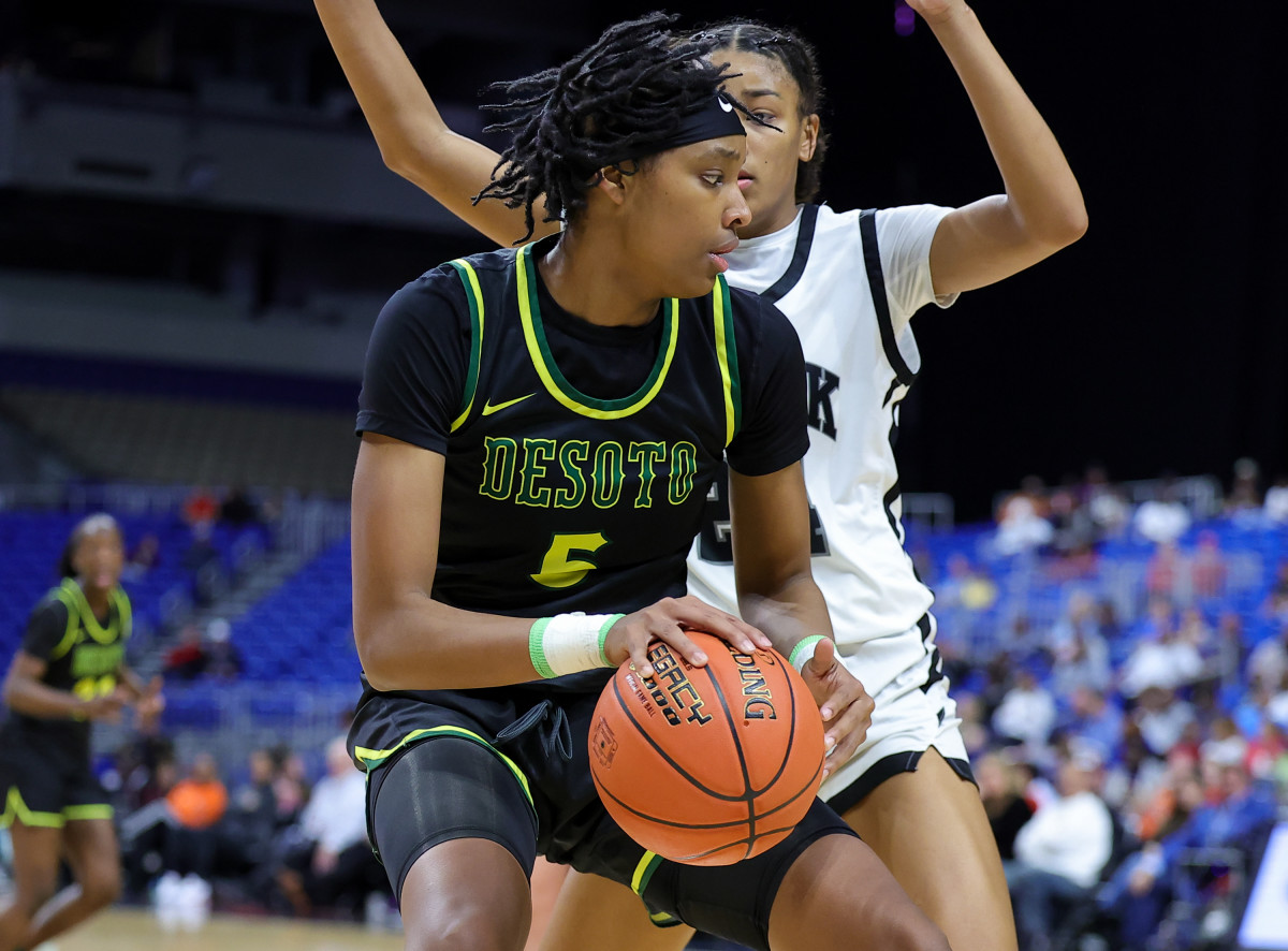 UIL 6A Girls Basketball Semifinal March 4, 2022. DeSoto vs Northside Clark. Photo-Tommy Hays59