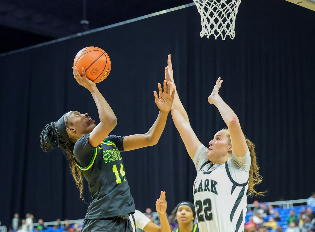 UIL 6A Girls Basketball Semifinal March 4, 2022. DeSoto vs Northside Clark. Photo-Tommy Hays67