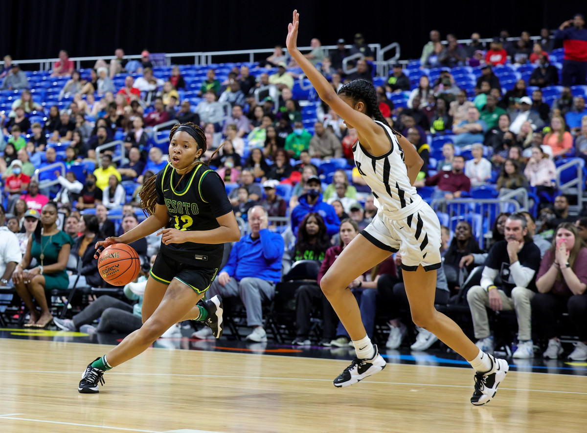 UIL 6A Girls Basketball Semifinal March 4, 2022. DeSoto vs Northside Clark. Photo-Tommy Hays65