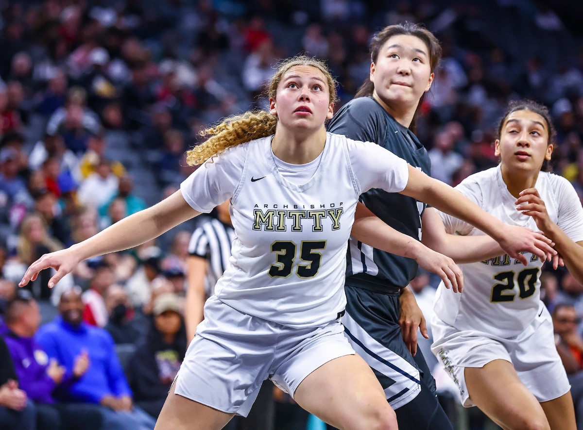 CIF State Open Division Girls Championship March 12, 2022. Sierra Canyon vs Archbishop Mitty. Photo-Ralph Thompson25
