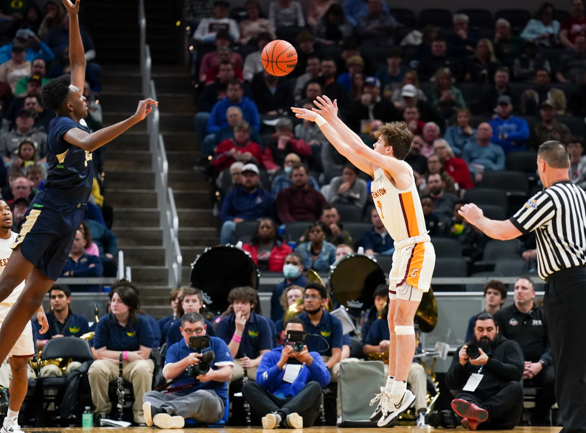 IHSAA Class 4A Boys Basketball Championship March 26, 2022. Indianapolis Cathedral vs Chesterton. Photo-Tyler Hart10